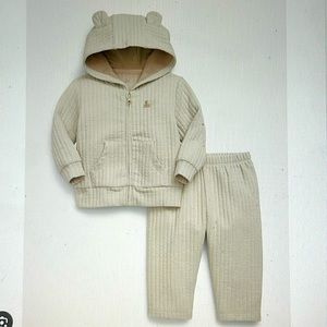NEW SOLD OUT GAP Baby First Favorites Quilted Outfit Set NWT🧸